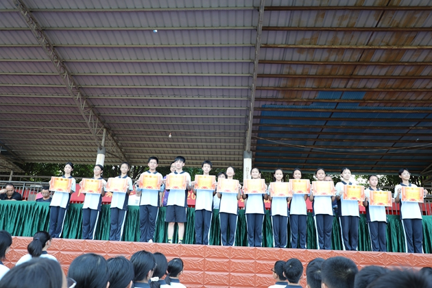 1729330569549441.jpg 115.jpg