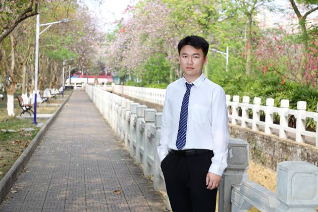 1749719531178817.jpg 李曜任.jpg